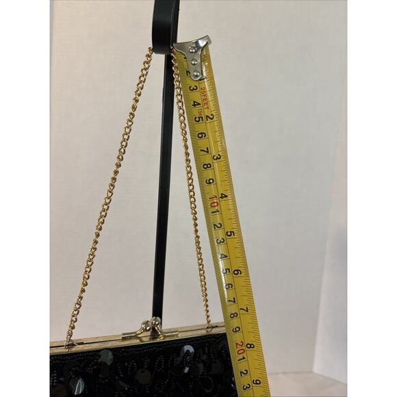 Black Sequin Evening Purse With Gold Chain Strap 7 X 6 Inches - Picture 15 of 15